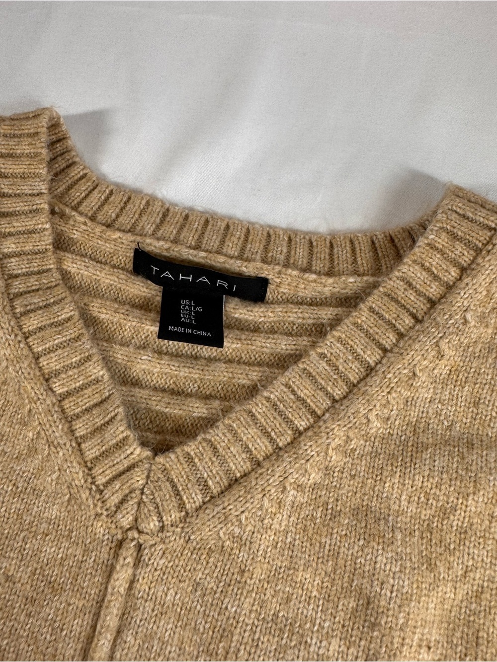 Tahari camel v neck sweater women’s large cozy knit sweater - Picture 4 of 6